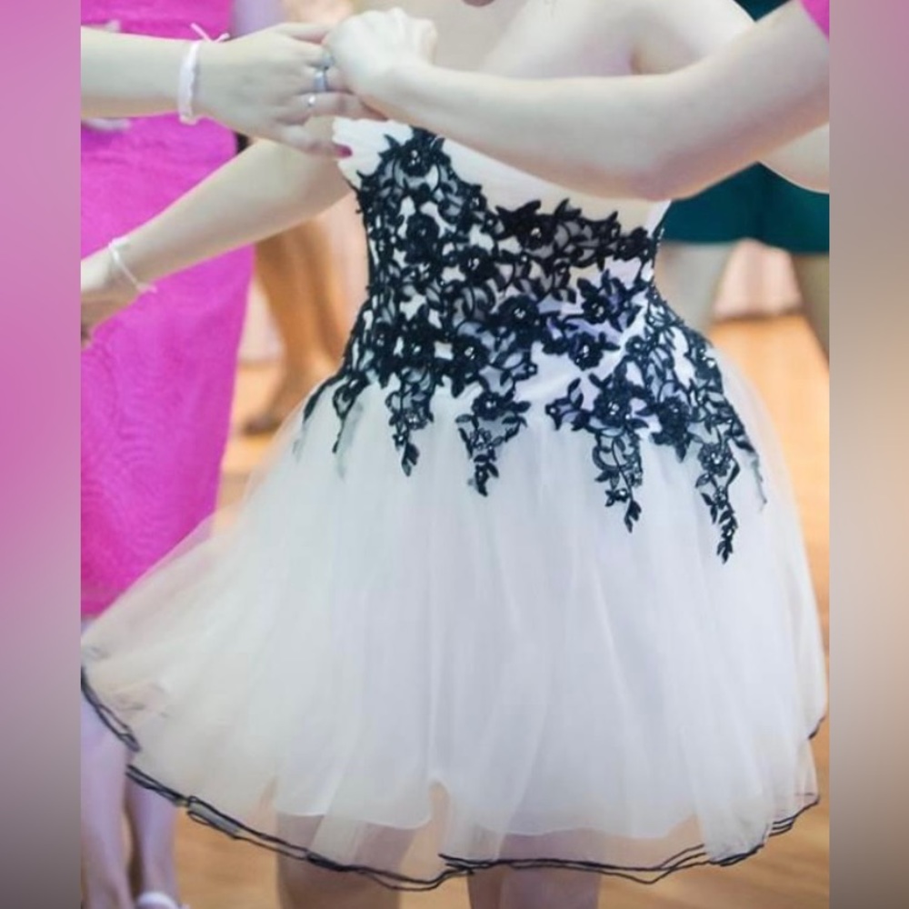 Strapless Sweetheart Camille La Vie Dress